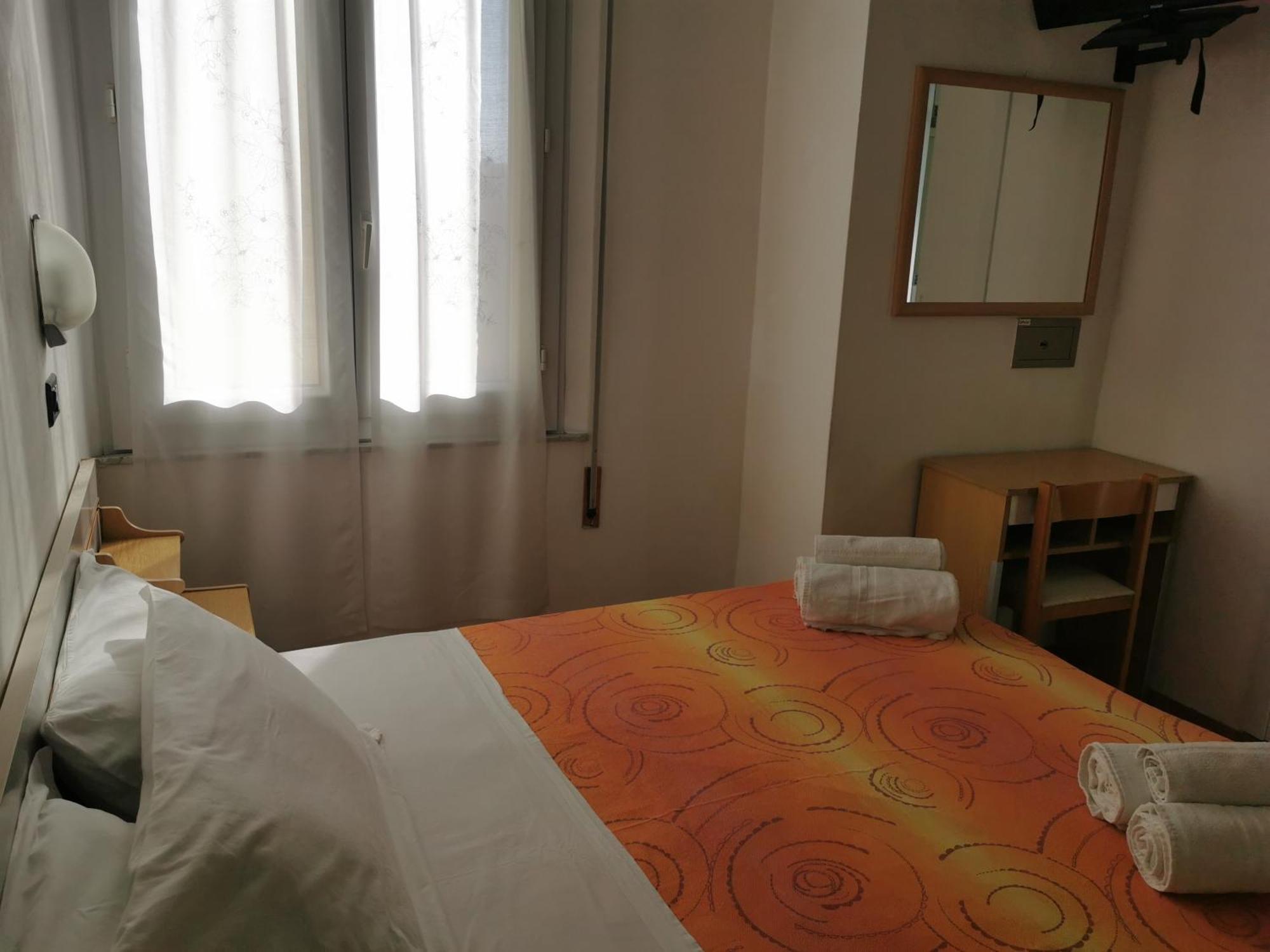 Hotel Sorriso Каттоліка Екстер'єр фото